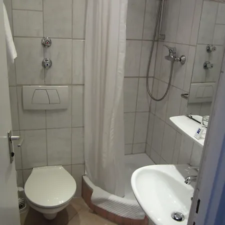 Отель Westend