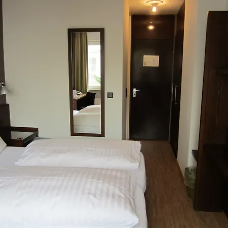 Ξενοδοχείο Westend 3*